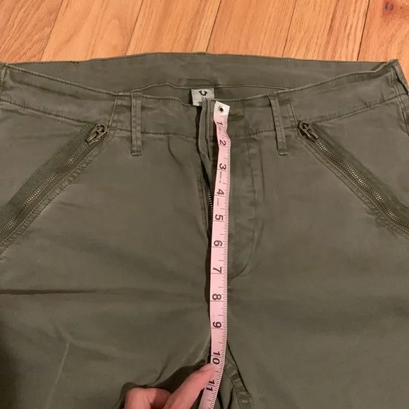 True Religion Olive Green Zipper pocket ankle Jeans - Picture 5 of 6